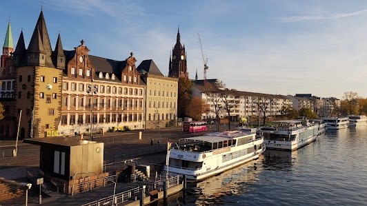 8-day itinerary in Frankfurt & Munich, Germany focusing on Top attractions and For kids