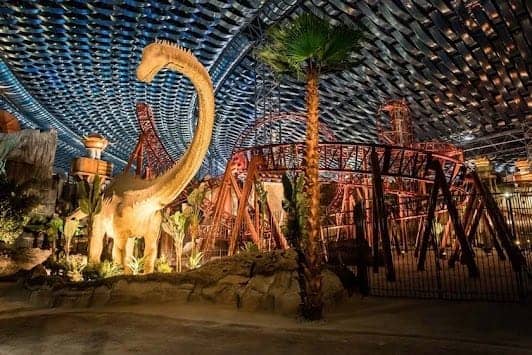 IMG Worlds of Adventure photo 2