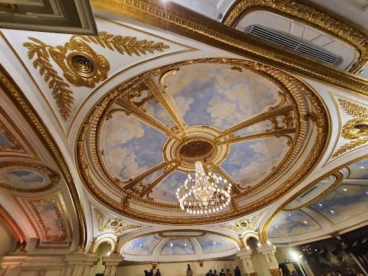 Hanoi Opera House photo 3