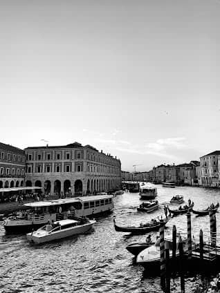 Grand Canal photo 3