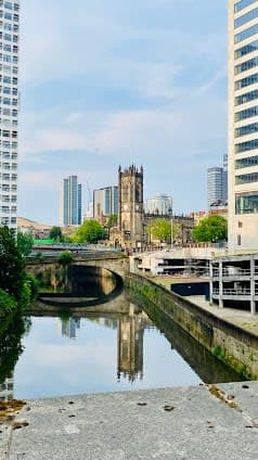 Complete 14-day guide to Manchester & London & Edinburgh, UK with Top attractions and Shopping and For kids, family friendly itinerary cover