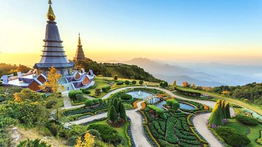 Complete 9-day guide to Chiang Mai & Phuket & Bangkok, Thailand with Top attractions and Shopping and Nature and outdoor