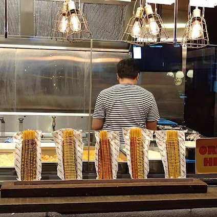 Eat Street Northshore photo 2