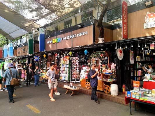Ho Chi Minh City Book Street photo 2