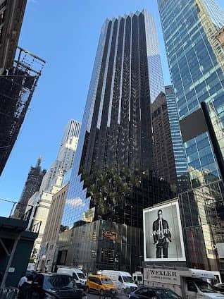 5th Avenue photo 3