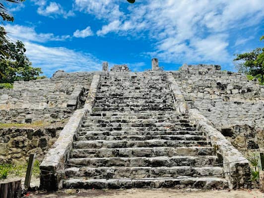 Museo Maya de Cancún y Zona Arqueológica de San Miguelito photo 3