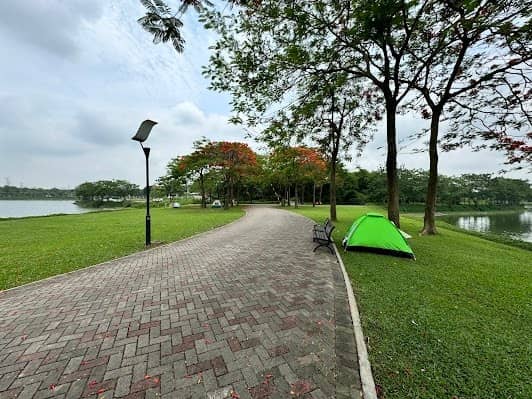 Yen So Park photo 2