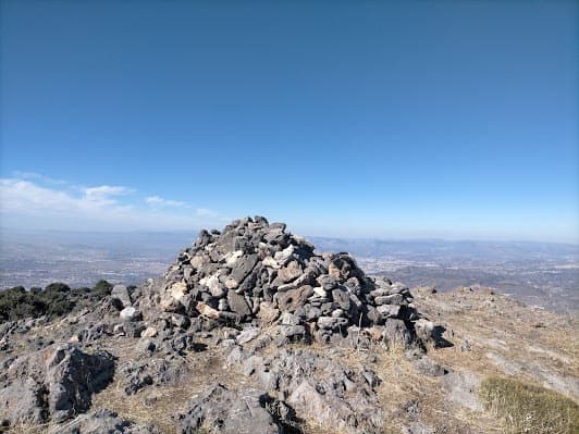 Cerro Huenes