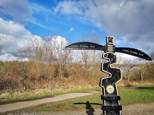 Reddish Vale Country Park photo 5