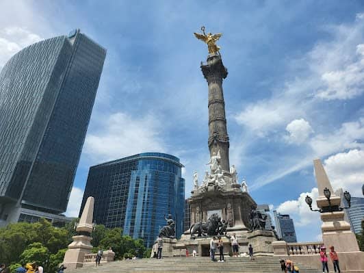 The Angel of Independence photo 5