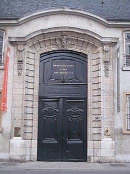 Musée des Tissus et des Arts Décoratifs