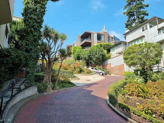 Lombard Street photo 3