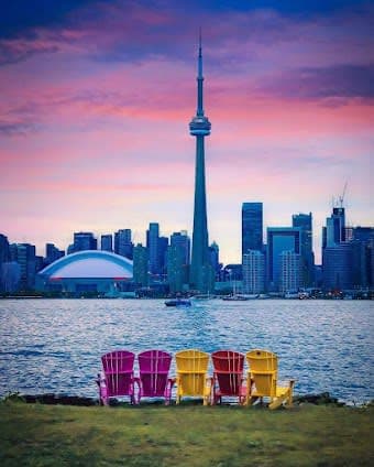 Toronto, Canada 5-day family friendly travel plan covering Top attractions and For kids and Shopping itinerary cover