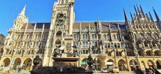3 days in Munich, Germany: family friendly itinerary with Top attractions and Shopping and For kids itinerary cover