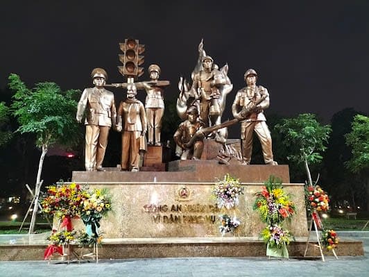 Complete 9-day guide to Hanoi & Da Nang & Ho Chi Minh City, Vietnam with Top attractions and Nature and outdoor and For kids - 9 days travel itinerary in Hanoi, Ha Noi, Vietnam featuring Nature and Cultural Landmark