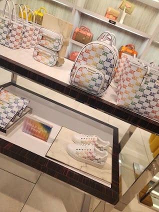 Las Vegas North Premium Outlets photo 4