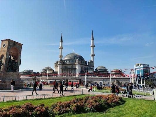 Taksim Square photo 6