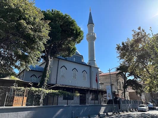 Kuzguncuk Mosque