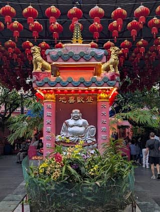 Jade Emperor Pagoda photo 7