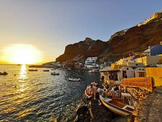 Ammoudi Bay