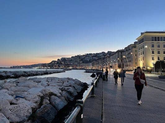 Via Francesco Caracciolo photo 4