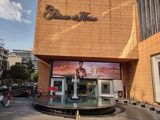 El Palacio de Hierro Polanco