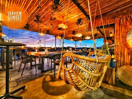 Seaview Sunset Rooftoop