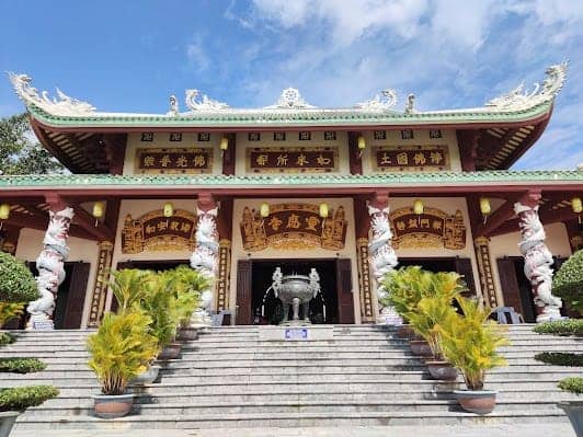 Lady Buddha photo 2