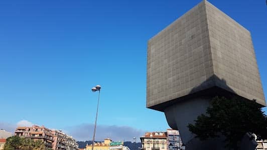 Tête carrée photo 5