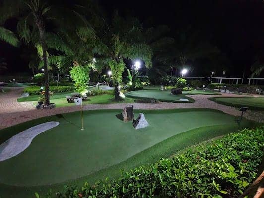 Adventure Mini Golf photo 4