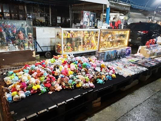 Train Night Market Srinagarindra photo 4