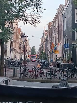 The 9 Streets photo 4