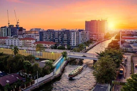 12-day itinerary in Bangkok, Thailand focusing on Top attractions and Nature and outdoor - 12 days travel itinerary in Bangkok, Thailand featuring Iconic Landmark and Nature