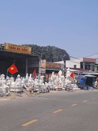 Non Nuoc Stone Carving Village photo 5
