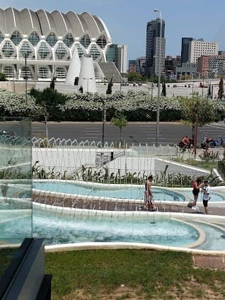 Complete 13-day guide to Valencia & Madrid, Spain with Top attractions and For kids - 13 days travel itinerary in València, Spain featuring Iconic Landmark and Aquarium