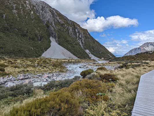 Hooker Valley track photo 2