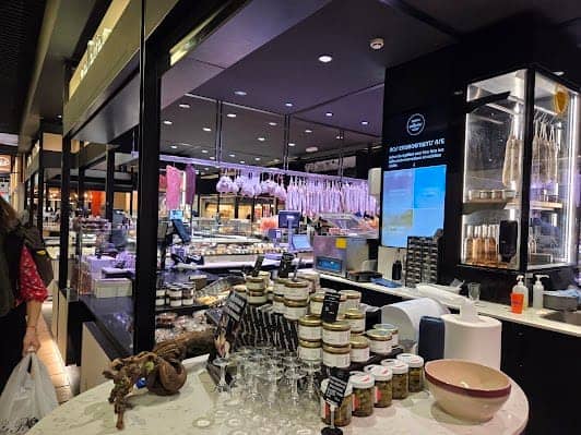 Les Halles de Lyon Paul Bocuse photo 2